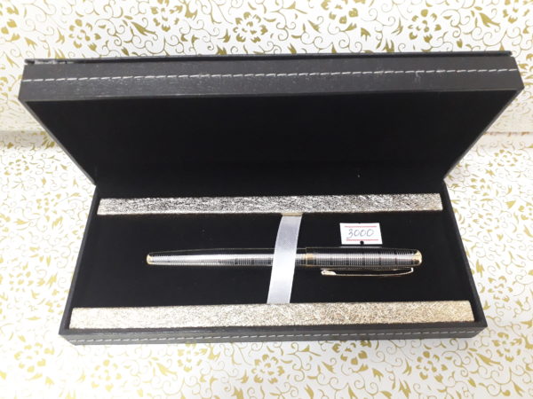 качественная ручка в подарочной коробочке